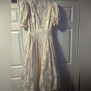 Vintage Scott McClintock Lace Floral Ivory Wedding Gown